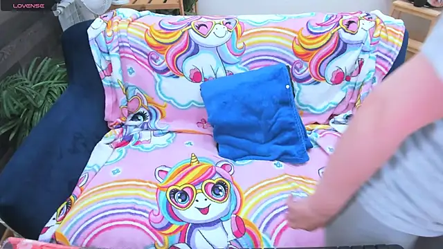 Snapshot of JannaVerdi_ chatting on July 13, 6:46 am JannaVerdi online show from July 13, 6:46 am