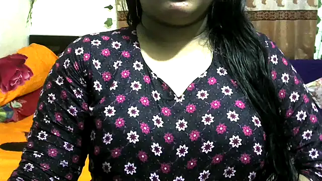 Snapshot of Bengalisexygirl chatting on May 5, 3:15 pm Bengalisexygirl online show from May 5, 3:15 pm