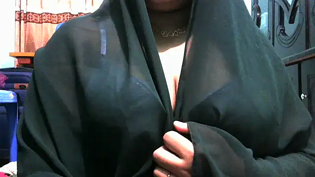 Snapshot of Bengalisexygirl chatting on October 29, 1:43 pm Bengalisexygirl online show from October 29, 1:43 pm