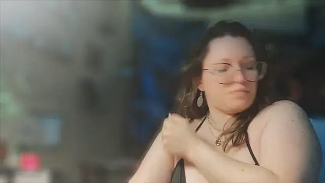 spunlikecottoncandy online show from October 14, 5:57 pm