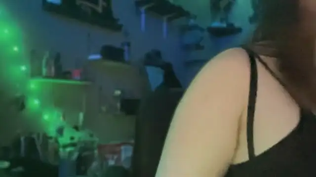 spunlikecottoncandy online show from March 30, 6:37 am