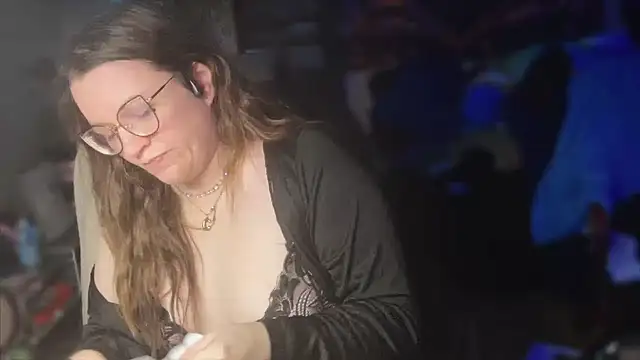 spunlikecottoncandy online show from September 16, 5:19 am