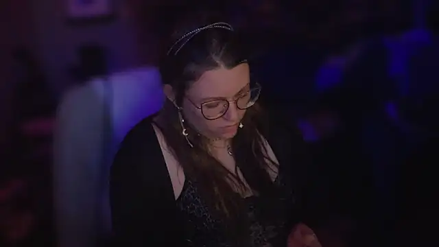 spunlikecottoncandy online show from September 14, 11:43 am