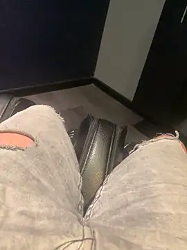 luay187 online show from April 5, 4:57 pm