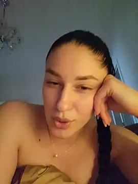 Snapshot of moniqque chatting on July 12, 2:40 pm moniqque online show from July 12, 2:40 pm