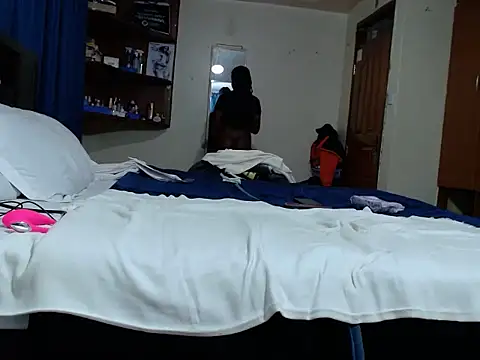 miss barbiee online show from December 5, 8:39 pm