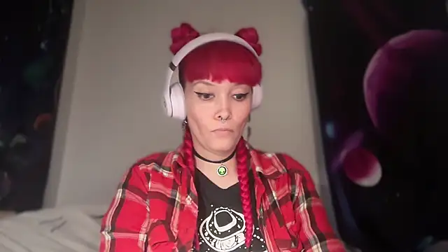 Snapshot of FRRANNKIE chatting on June 18, 11:21 pm FRRANNKIE online show from June 18, 11:21 pm