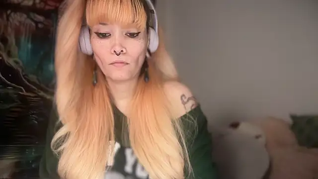 FRRANNKIE online show from March 2, 7:54 pm