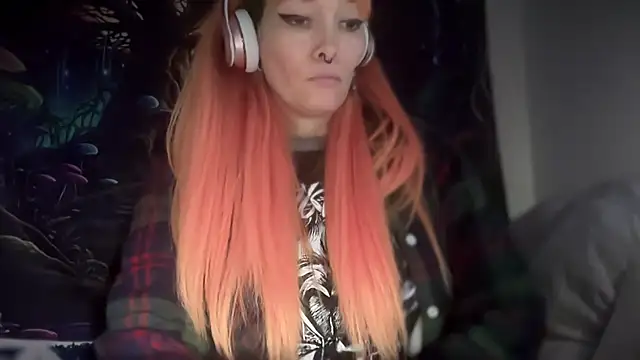 FRRANNKIE online show from December 17, 2:22 pm