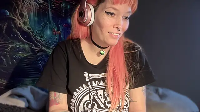 FRRANNKIE online show from December 22, 4:51 pm