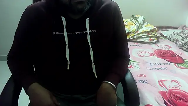 Snapshot of rentarob chatting on February 9, 5:01 pm rentarob online show from February 9, 5:01 pm