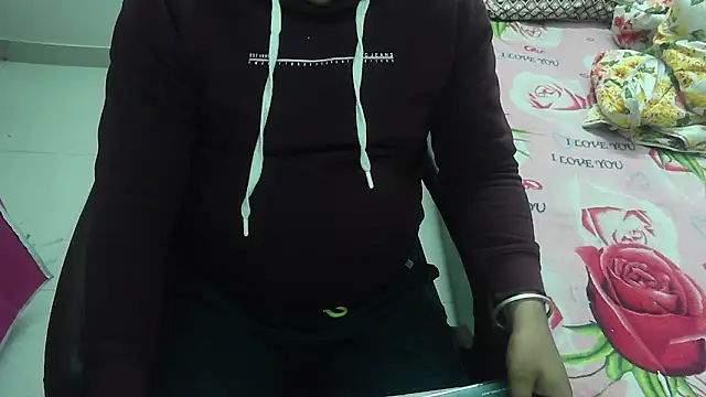 Snapshot of rentarob chatting on February 14, 2:02 pm rentarob online show from February 14, 2:02 pm