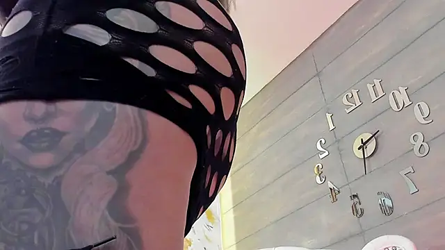 nicollette miller online show from January 28, 3:25 pm