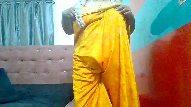 Snapshot of archanatelugu9 chatting on September 21, 7:52 pm archanatelugu9 online show from September 21, 7:52 pm