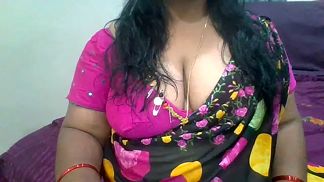 Snapshot of archanatelugu9 chatting on March 8, 1:17 am archanatelugu9 online show from March 8, 1:17 am