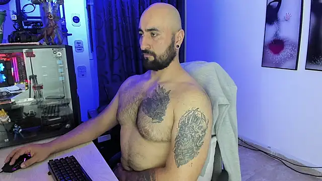 Snapshot of Leon_1234 chatting on February 22, 11:24 pm Leon 1234 online show from February 22, 11:24 pm