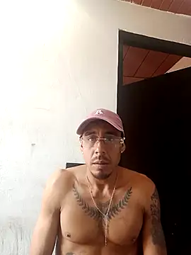 Williamjamess95 online show from April 4, 4:13 pm