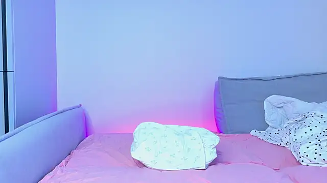 lina stones online show from March 7, 9:27 am