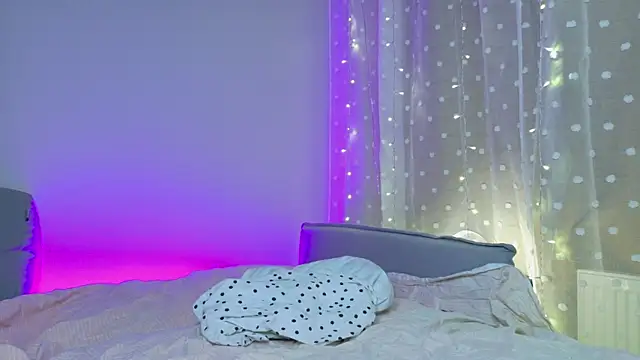 lina stones online show from January 5, 5:27 pm