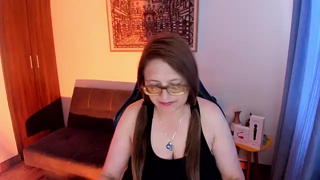 Ivette Shaira online show from February 10, 11:42 am