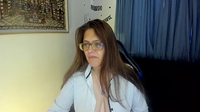 Snapshot of Ivette_Shaira chatting on July 10, 11:54 am Ivette Shaira online show from July 10, 11:54 am