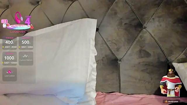 Kailynn Moenn online show from October 26, 9:15 pm