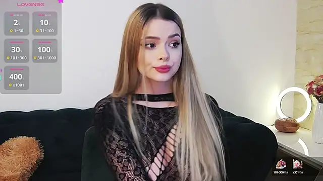 Kailynn Moenn online show from December 15, 4:59 pm