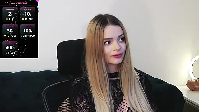 Kailynn Moenn online show from December 15, 8:04 pm