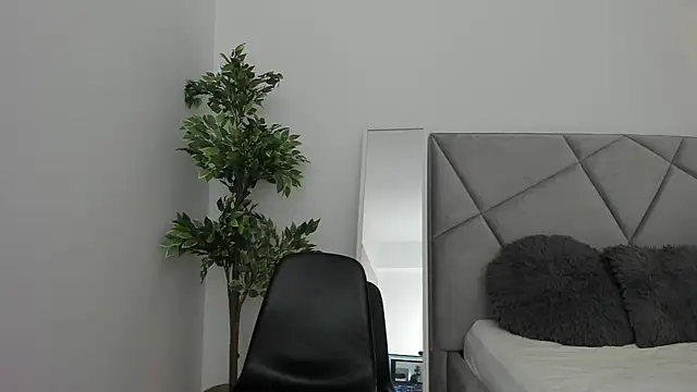 BlueEyesLexy online show from April 18, 7:44 am