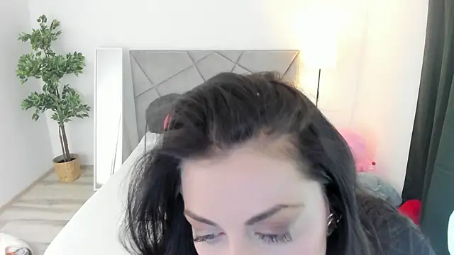 BlueEyesLexy online show from April 7, 2:57 am