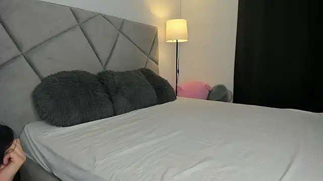 BlueEyesLexy online show from April 19, 7:20 am