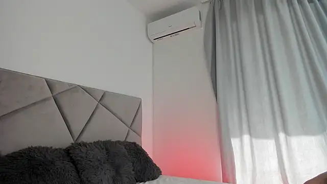 BlueEyesLexy online show from March 3, 7:59 am