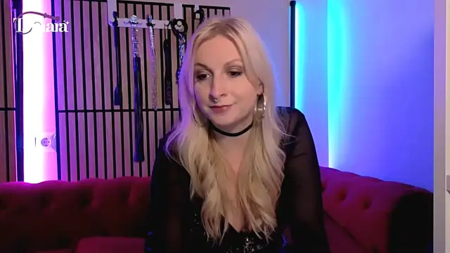 Snapshot of TARA-FUN chatting on July 2, 7:31 pm TARA-FUN online show from July 2, 7:31 pm