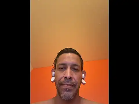 LB Living online show from November 13, 3:10 am