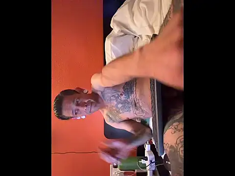 LB Living online show from November 15, 9:46 am