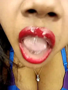 Snapshot of Hotlisa chatting on February 12, 4:12 am Hotlisa online show from February 12, 4:12 am