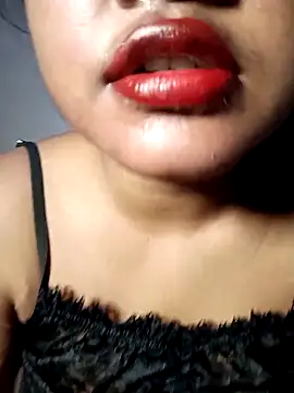 Hotlisa online show from March 14, 5:30 pm