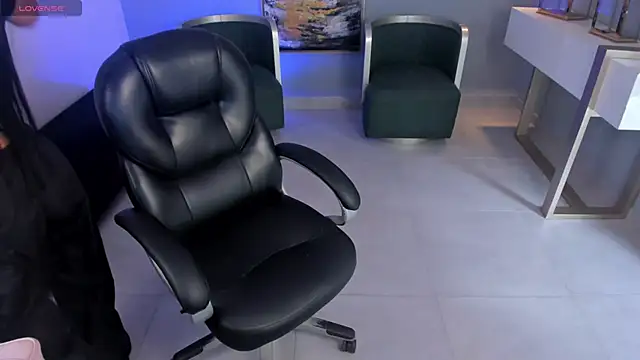 Snapshot of MileyCruz_ chatting on September 15, 7:36 pm MileyCruz online show from September 15, 7:36 pm
