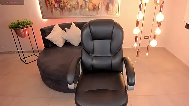 MileyCruz  online show from October 24, 11:48 pm