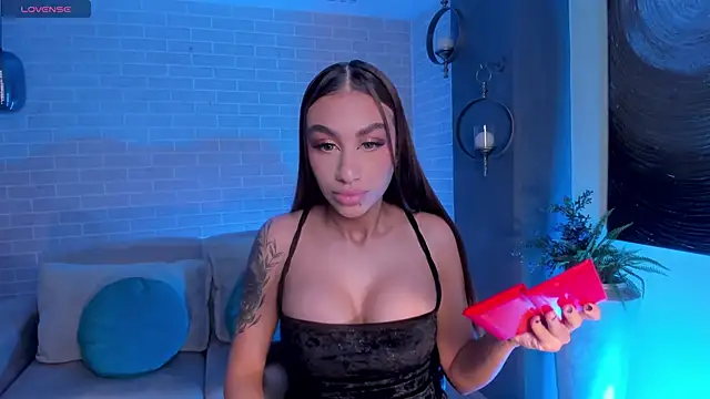 DannaCruz online show from March 11, 7:41 pm