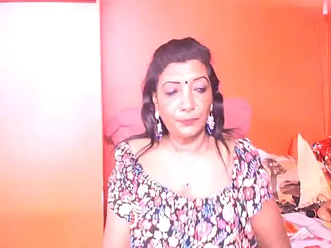 indiansarika65 online show from March 26, 4:33 am