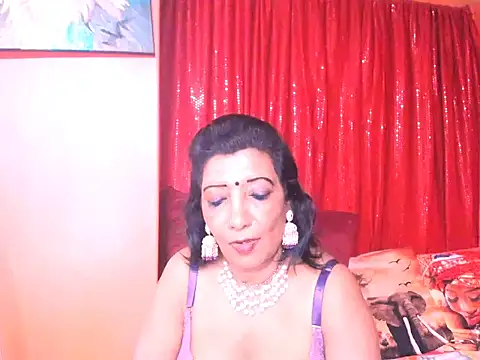 Snapshot of indiansarika65 chatting on May 29, 3:56 am indiansarika65 online show from May 29, 3:56 am