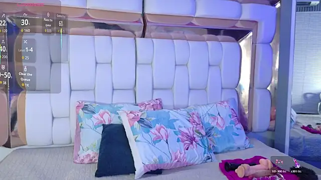 valkiria moore online show from November 24, 7:36 pm