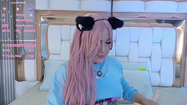 valkiria moore online show from February 25, 8:08 pm