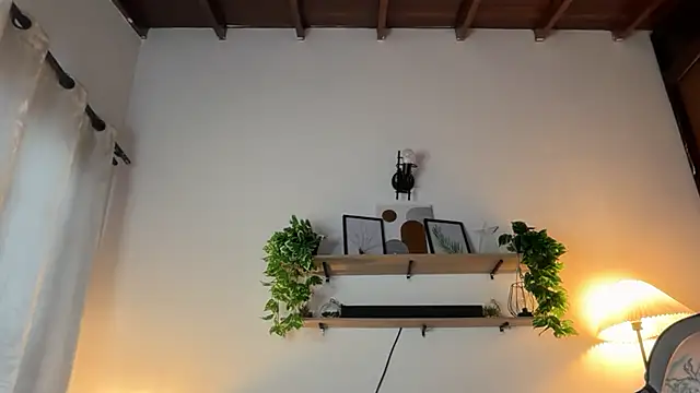 Paulah x online show from March 5, 6:15 pm