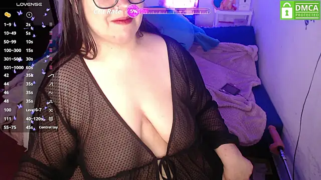 MeowMeowZoe online show from March 23, 9:31 am