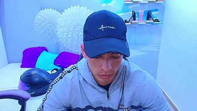 Snapshot of DEIBY_BABY chatting on December 2, 10:44 pm DEIBY BABY online show from December 2, 10:44 pm