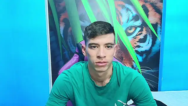 Snapshot of DEIBY_BABY chatting on March 8, 12:44 am DEIBY BABY online show from March 8, 12:44 am