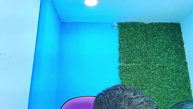 Snapshot of DEIBY_BABY chatting on February 15, 4:03 am DEIBY BABY online show from February 15, 4:03 am