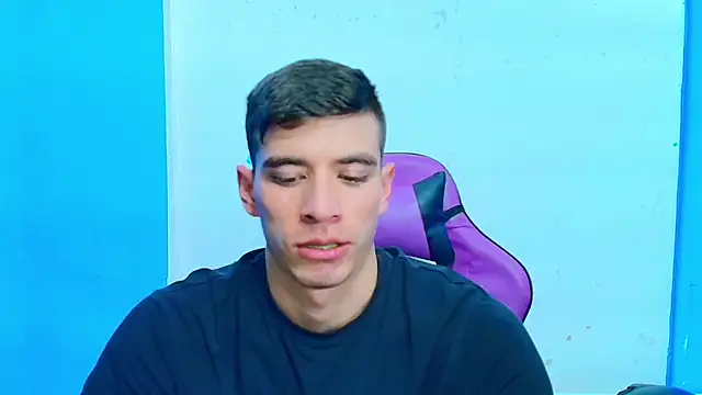 Snapshot of DEIBY_BABY chatting on February 19, 10:53 pm DEIBY BABY online show from February 19, 10:53 pm